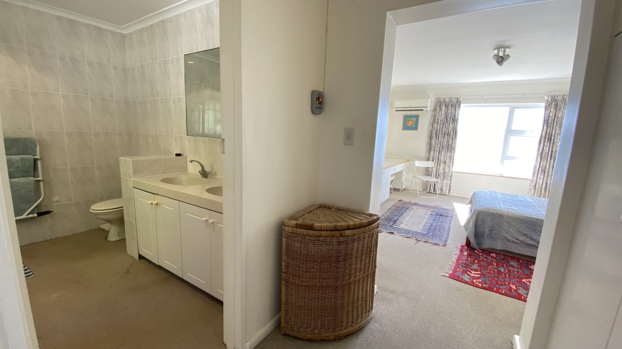 5 Bedroom Property for Sale in Simons Kloof Western Cape